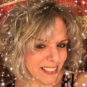 Meet your Posher, Gina